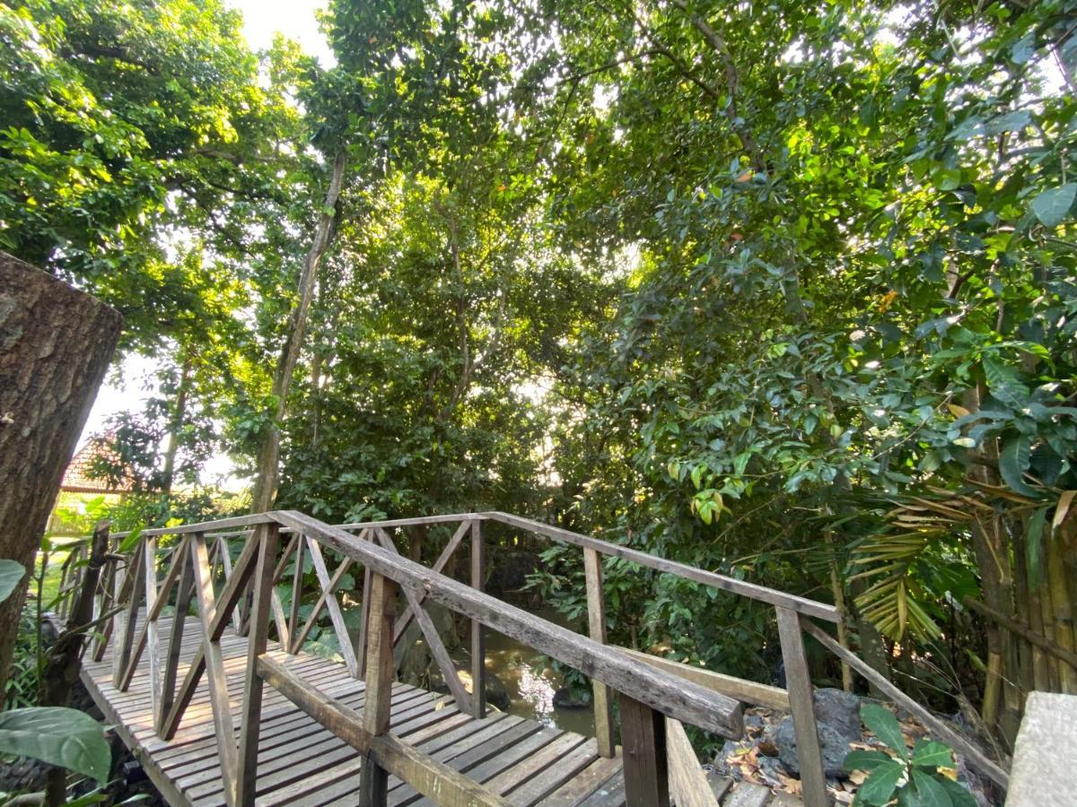 Mahamustika Riverside Canggu Eksteriør bilde